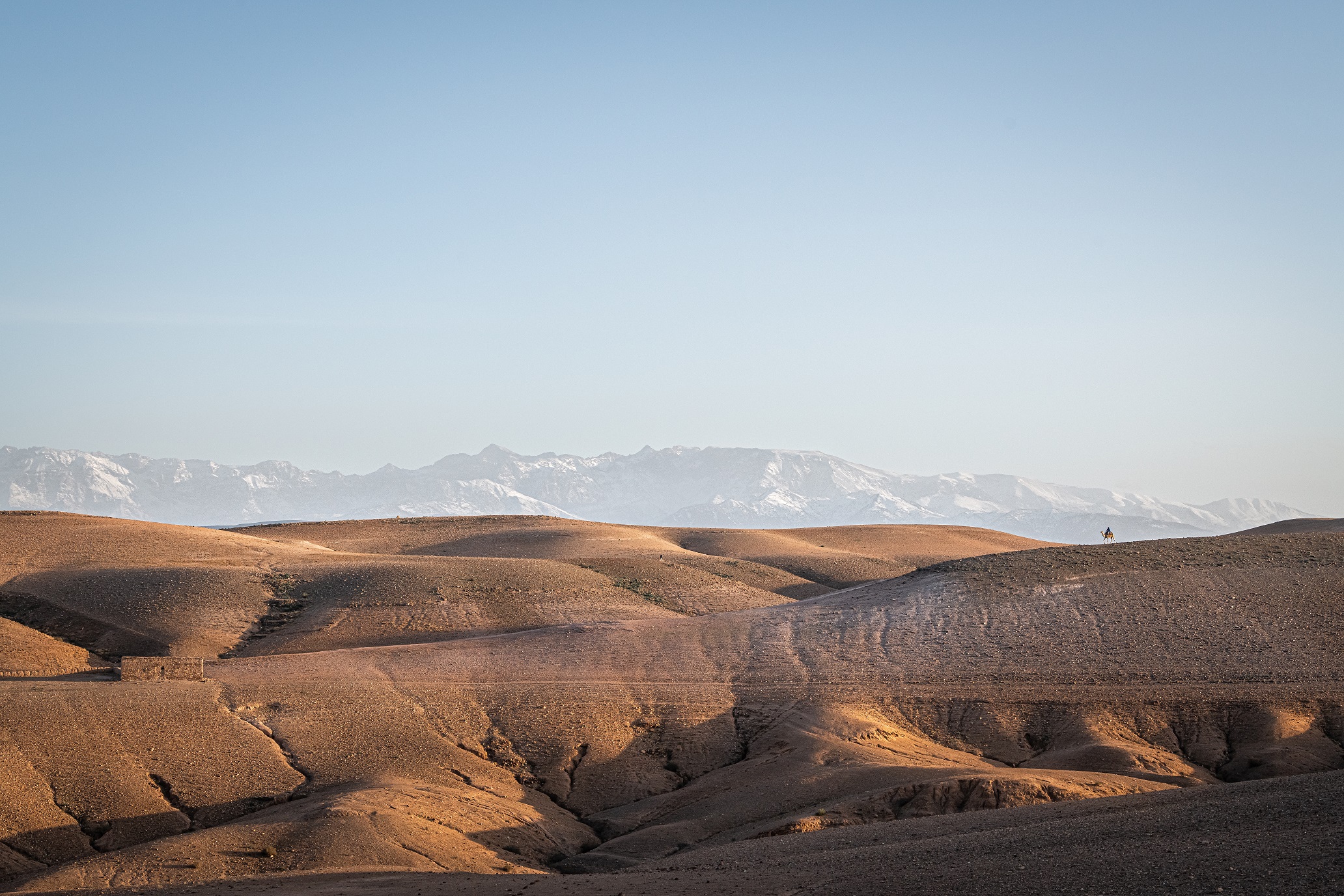 How to Combine an Atlas Mountains Trek and an Agafay Desert Dinner in One Weekend